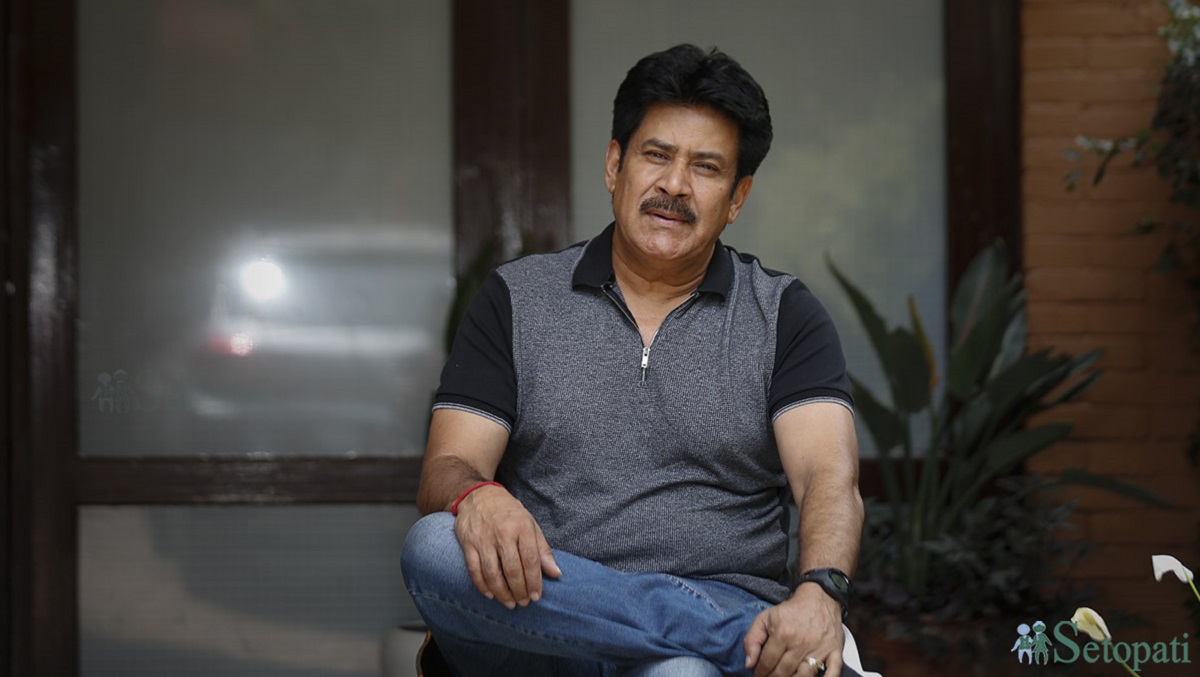 अभिनेता सरोज खनाल। तस्बिरः नवीनबाबु गुरूङ/सेतोपाटी